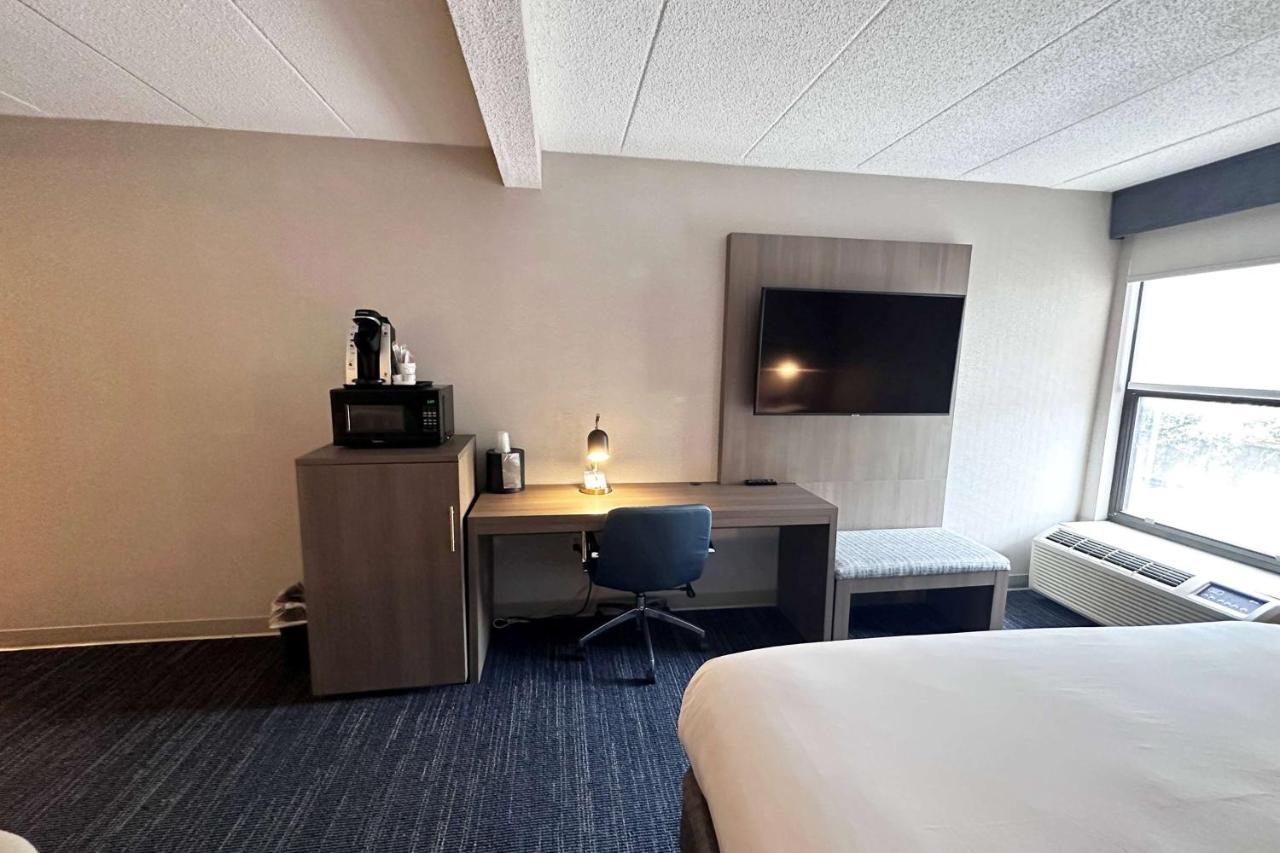 Wingate By Wyndham Waynesboro Hotell Exteriör bild